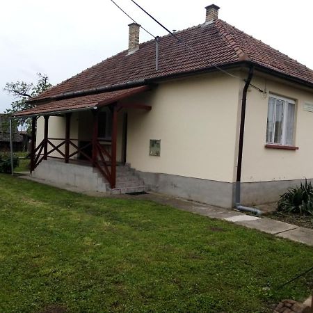 Oeregakac Vendeghaz Villa Tiszaladány Exteriör bild